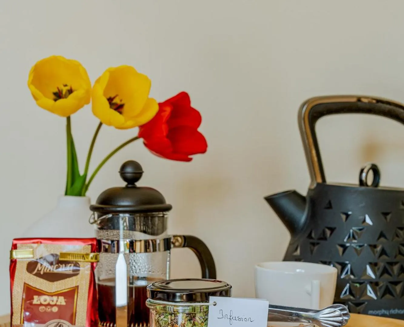 Demeures & Chateaux Auberge De La Tour - Hotel & Restaurants - Marcoles Auvergne