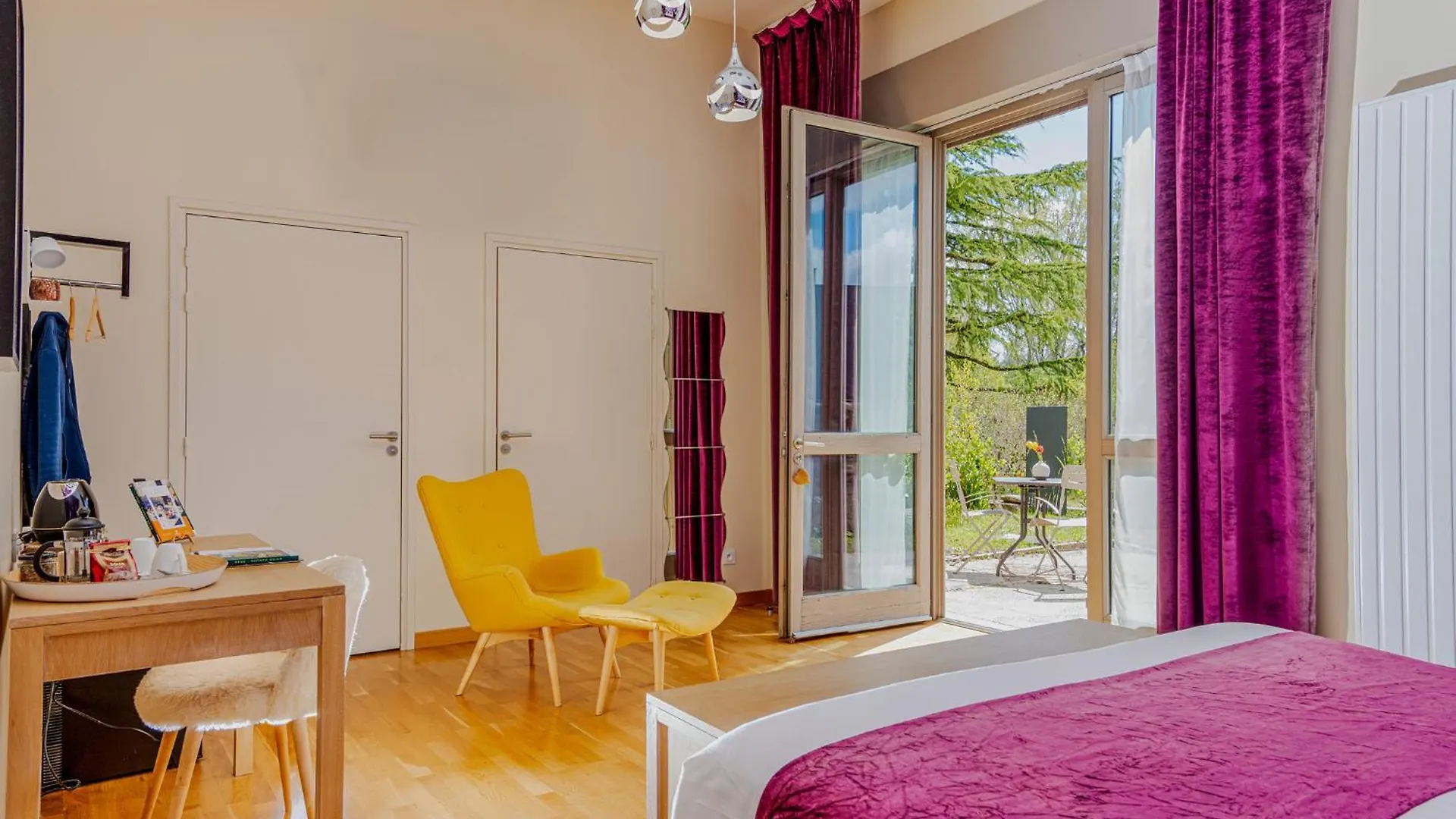 Auberge de la Tour Marcoles Hotel
