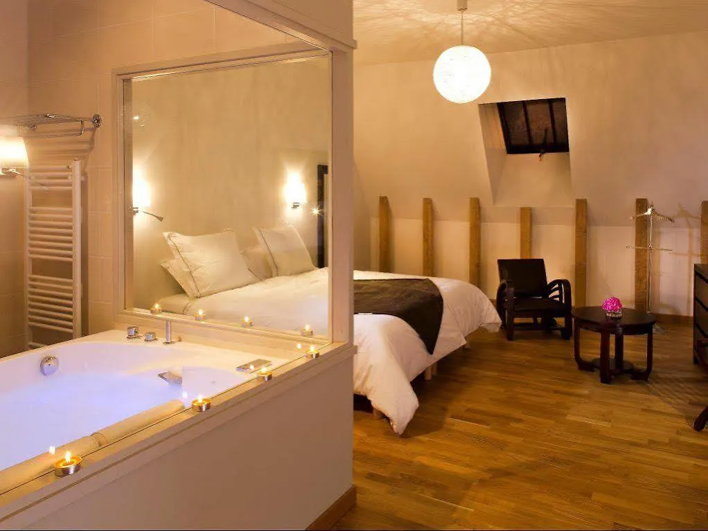 **** Hotel Auberge de la Tour Marcoles France